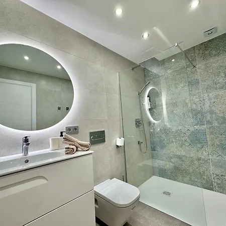 아파트 Luxury Renevapartment Island Village 아데제