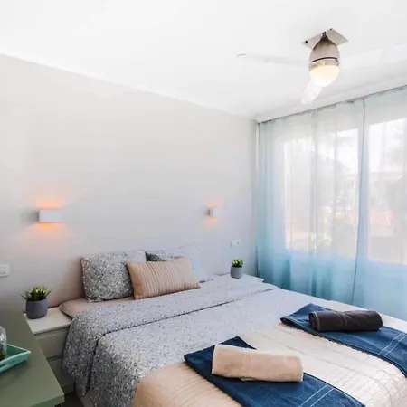 Luxury Renevapartment Island Village *