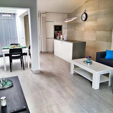 Luxury Renevapartment Island Village Apartamento *